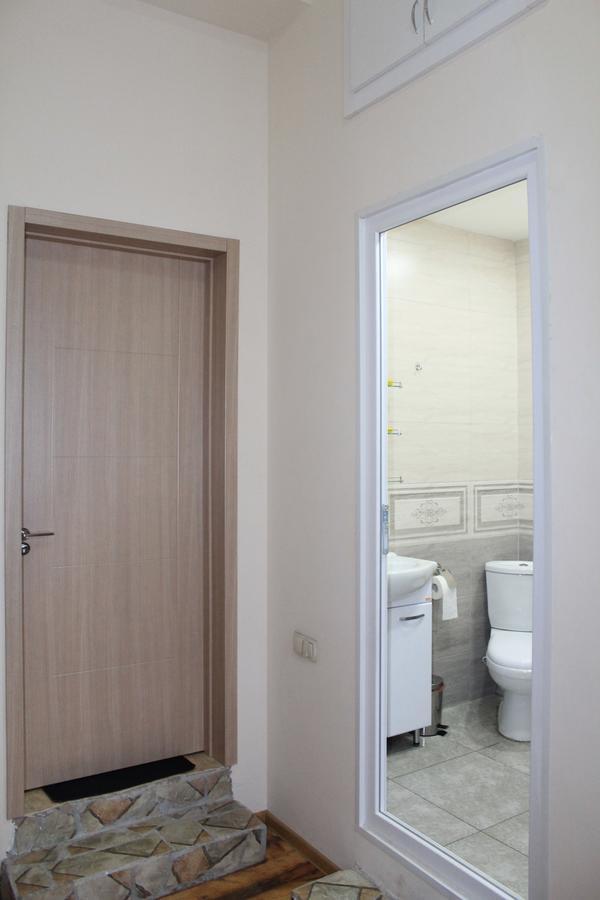 Guesthouse Nati-Natia Tiflis Exterior foto